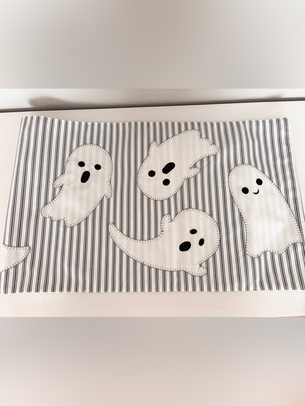 CYNTHIA ROWLEY Ghost Runner/ Topper - Picture 3 of 11